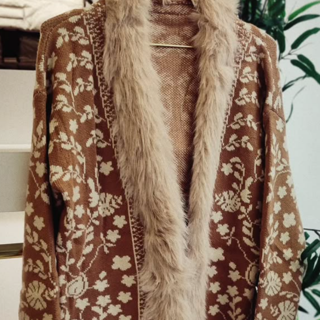 Muestra de la ropa y calzado que tenemos en nuestras tiendas La Pera